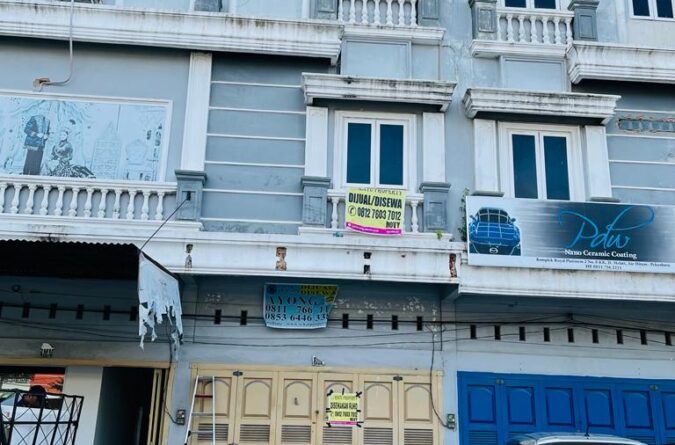 Disewakan Ruko Komp. Royal Platinum 3 Lantai Jl. Melati